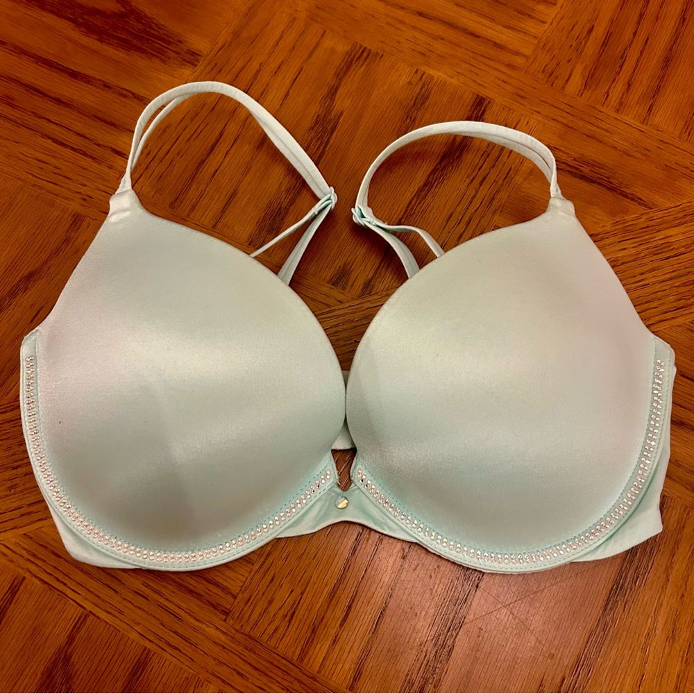 Victoria Secret Rhinestone Very Sexy Push Up Bra Sparkly Bling Bejeweled